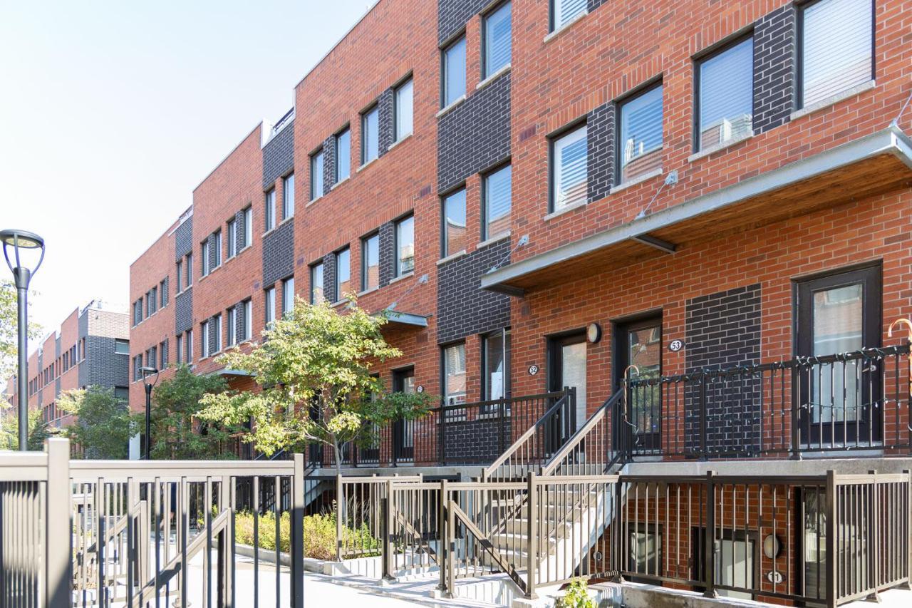 Apartmán Beautiful Townhouse Near Yorkdale Mall, Wilson Subway Toronto Exteriér fotografie