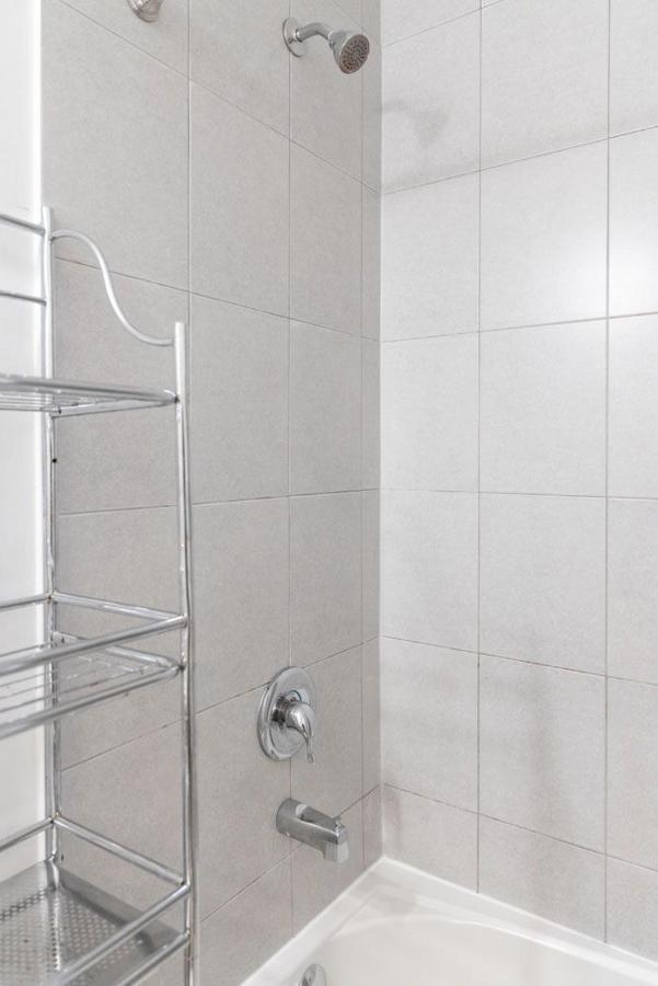 Apartmán Beautiful Townhouse Near Yorkdale Mall, Wilson Subway Toronto Exteriér fotografie