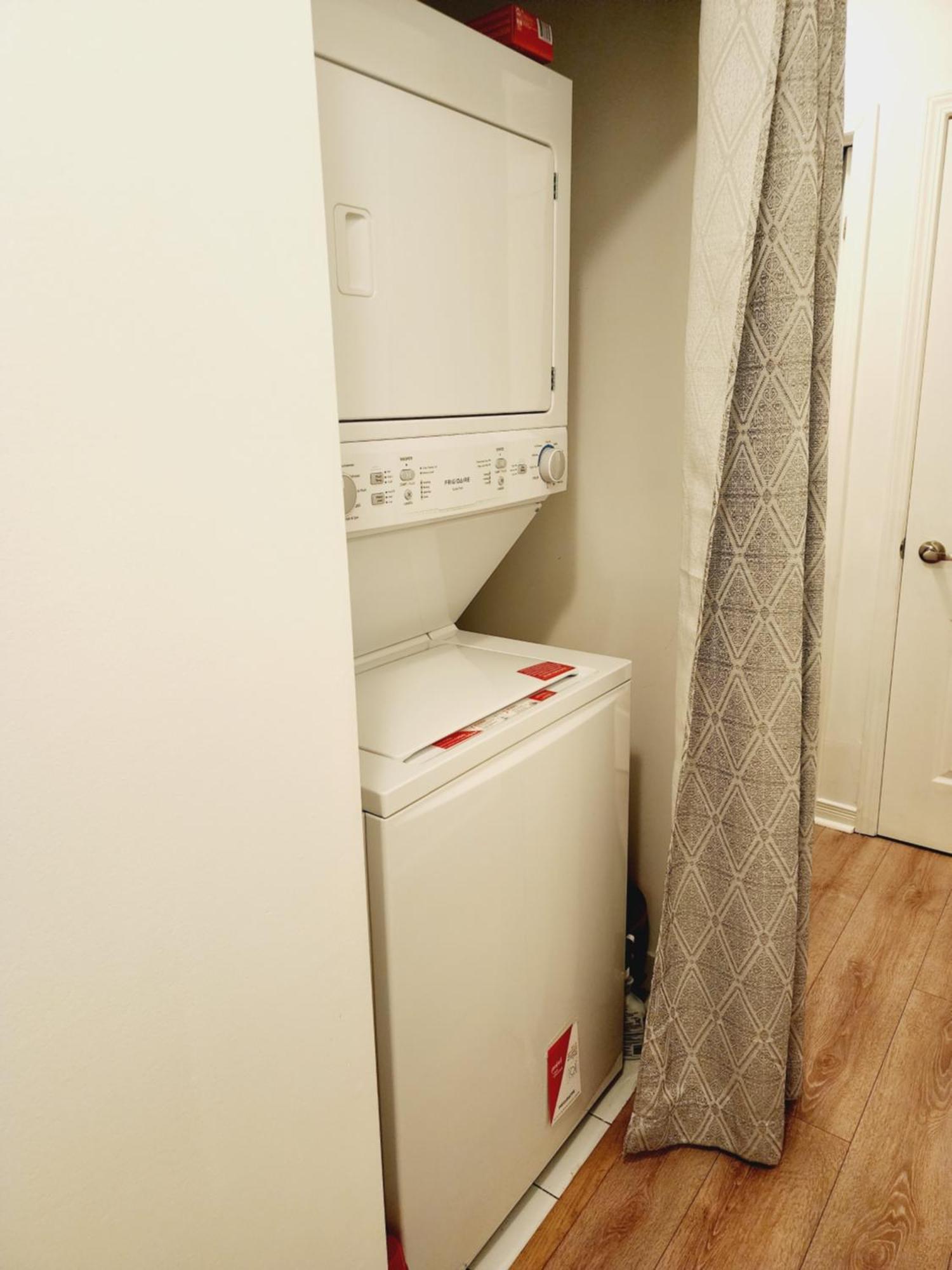 Apartmán Beautiful Townhouse Near Yorkdale Mall, Wilson Subway Toronto Exteriér fotografie